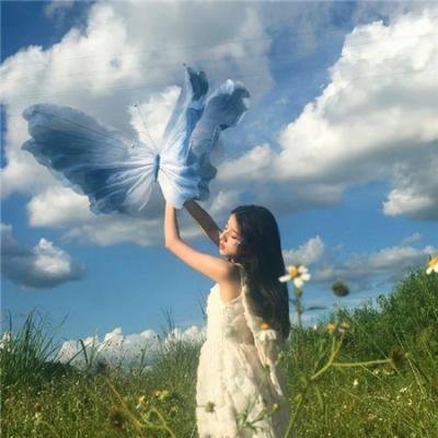 劳拉·马尔斯的眼睛